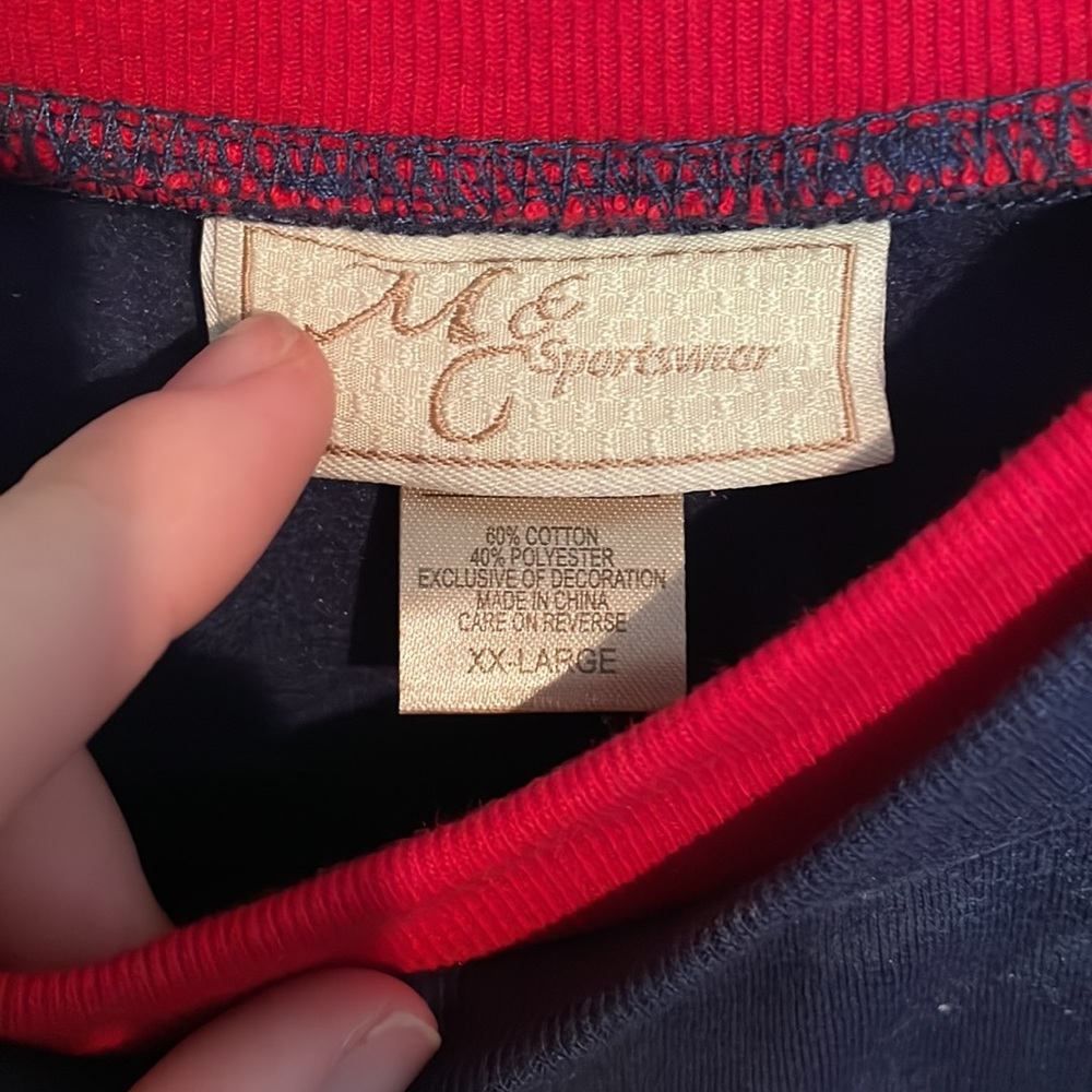 Sweater - Picture 3 of 4